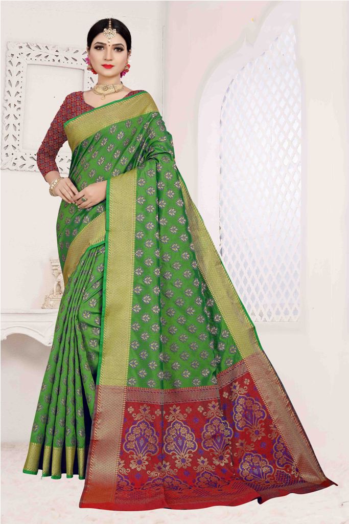 Here Is A Designer Silk Based Saree