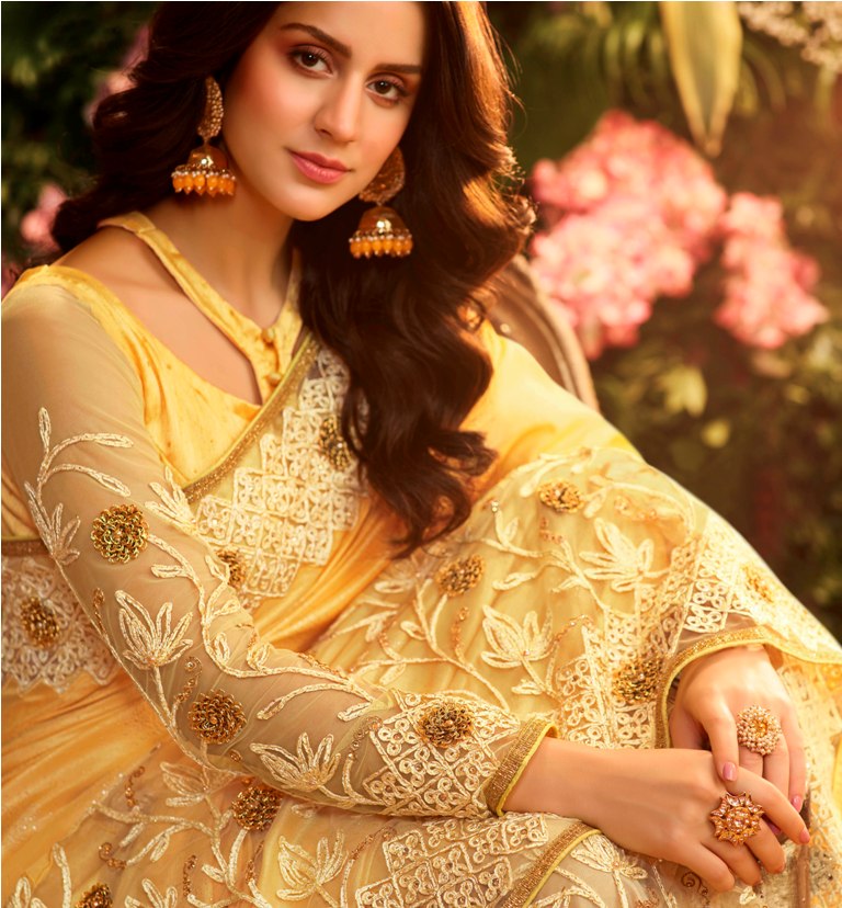 Flaunt Your Rich And Elegant Taste Wearing This Elegant Looking Designer Saree