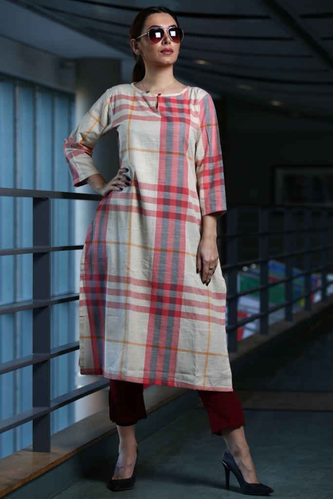 Simple And Elegant Kurta Set Is Here In Simple Colored Kurti Paired With Plazzo